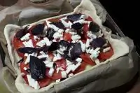 Овощной пирог с баклажанами, помидорами и сыром