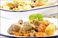 Филе индейки, тушеное с овощами