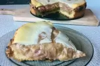 Пирог из ревеня, пудинга и пенки