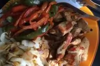 Курица с тремя перцами