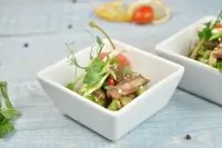 Салат из говядины с огурцом