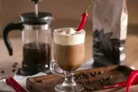 Кофе с перцем и мороженым
