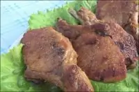 Свиная корейка с луком в казане