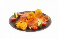 Энчилада с зерновым творогом и курицей