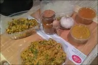 Зеленые помидоры с орехами