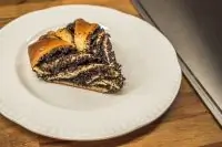 Маковый пирог на миндальной муке