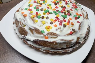 Морковный пирог с семечками, цедрой и корицей