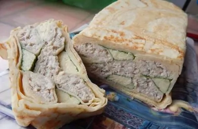 Блинная закуска с мясом и сыром