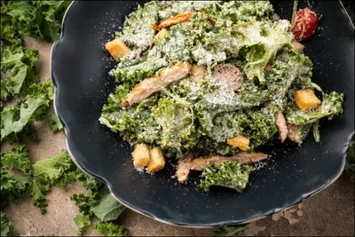 Салат Кейл с индейкой