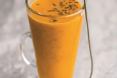 Согревающий имбирный морс с малиной или облепихой