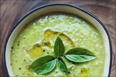 Суп из зеленого горошка и базилика, на кокосовом молоке