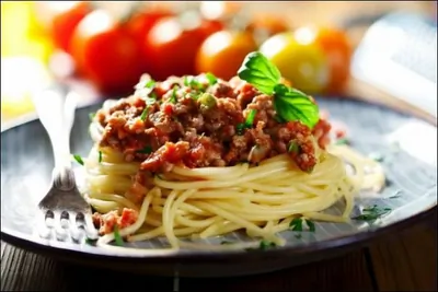 Спагетти Болоньезе с телятиной