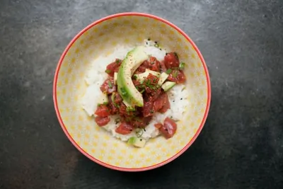 Поке с тунцом блюфин