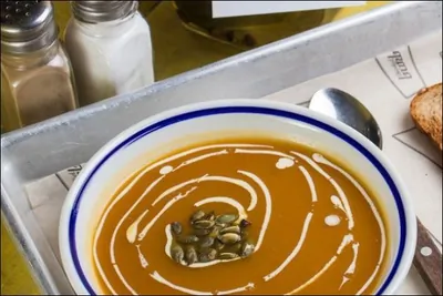 Тыквенный крем-суп с сельдереем