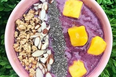 Смузи в тарелке