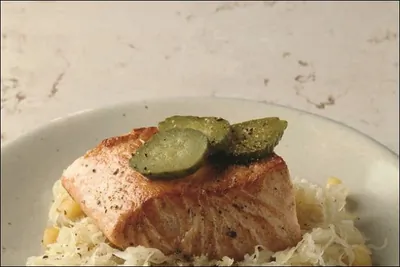 Шукрут с лососем