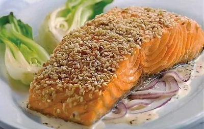 Рыба в кунжуте с имбирем