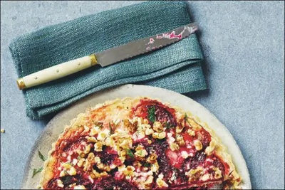 Тарт со свеклой, фенхелем и укропом