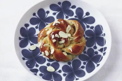 Узелки с ванилью и кардамоном