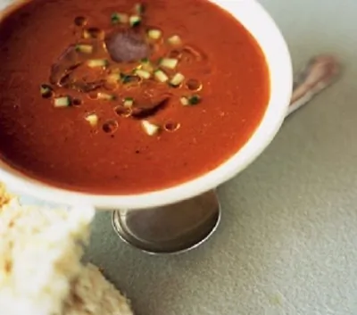 Простой суп из помидоров