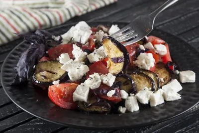 Салат с баклажанами