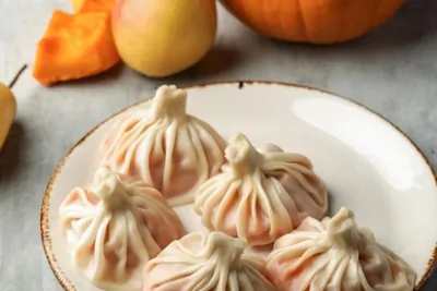 Сладкие хинкали с тыквой и грушей