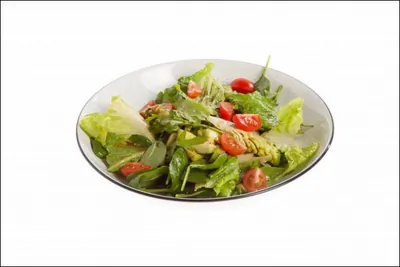 Салат из авокадо с соусом хойсин