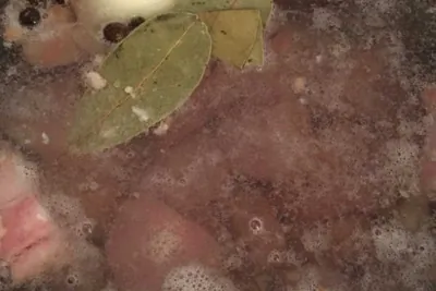 Гороховый суп с копченой грудинкой