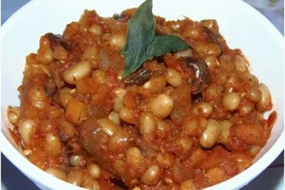 Фасоль отварная с овощами