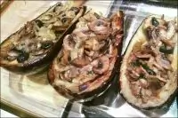 Фаршированные баклажаны с грибами