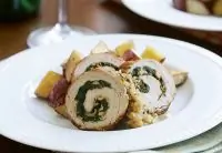 Рулет из свинины с травами