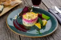 Сельдь под шубой с зелеными яблоками