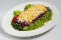 Селедка под шубой с яблоками