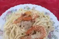 Спагетти с креветками в сливочно-соевым соусе