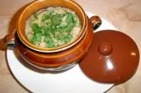 Свиные ребра в горшочке