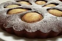 Шоколадный пирог с яблоками