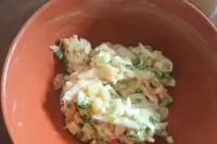 Весенний салат с крабом и цветной капустой