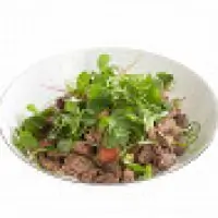 Салат из нектаринов с куриными сердцами