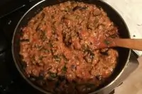 Соте из баклажанов с курицей и сулугуни