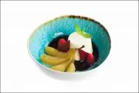 Панна-котта с оливковой карамелью и грушей в сиропе