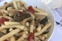 Паста с морскими гребешками и цукини