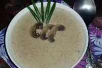 Крем-суп из шампиньонов с чесноком
