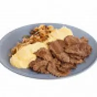 Картофельное пюре с мясом и жареным луком