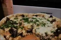 Пирог с курицей и грибами в мультиварке