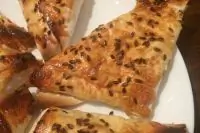 Творожные конверты с зеленью