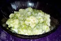 Салат из цветной капусты со сливками