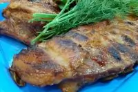 Свиные ребра с соусом BBQ