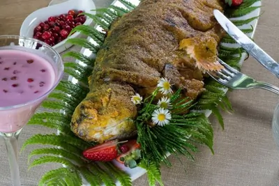 Форель янтарная с бруснично-сливочным соусом