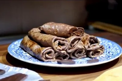 Шоколадные блины с шоколадной начинкой