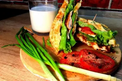 Картофельные вафли с зеленым луком